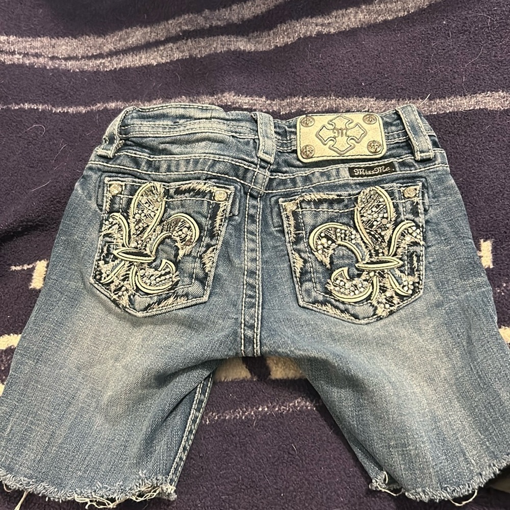 Miss me girls size 10 cut off shorts